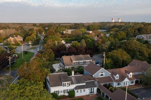 6 Munson Meeting, Chatham MA exterior