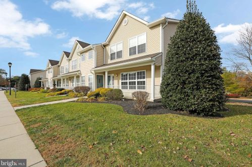 307 Redbud Ln, West Deptford NJ  08051-2297 exterior