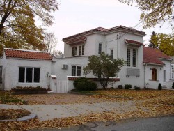 138 Garland Rd, Newton, MA 02459-1710