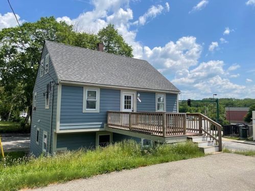 35 Cambridge St, Worcester MA  01603-2384 exterior