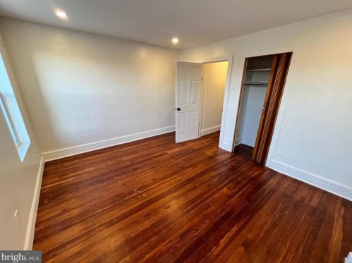 419 Markle St, Philadelphia PA  19128-3606 exterior