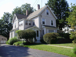 14 Foster St, Newton, MA 02460-1511