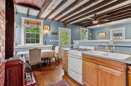 34 Summer St, Nahant MA 01908-1460 exterior