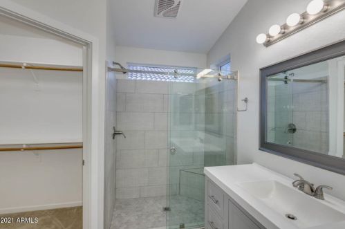 16630 45th St, Phoenix AZ 85050-8560 exterior