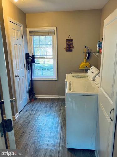 512 Pennsylvania Ave, West Deptford NJ 08063-1224 exterior