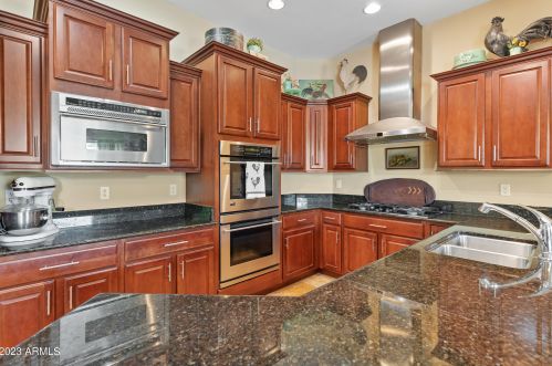 26205 56 Dr, Phoenix AZ 85031-1831 exterior