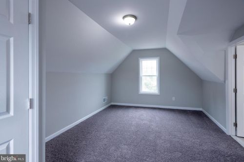 128 Edith Ave, West Deptford NJ 08096-3521 exterior