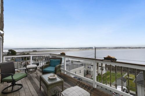 167 Wilson Rd, Nahant MA 01908-1022 exterior