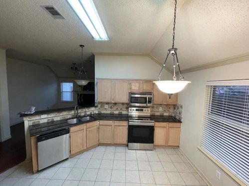 7113 Fallkirk Dr, Plano TX  75025-2078 exterior