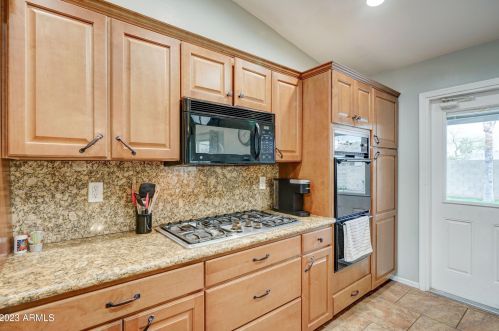 3003 Anderson Dr, Phoenix AZ 85032-2020 exterior