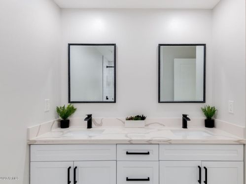 6320 4 Pl, Phoenix AZ 85012-1105 exterior