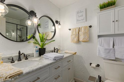 18824 30th St, Phoenix AZ  85050-3412 exterior