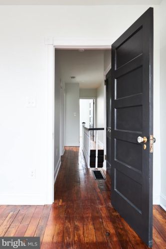 5221 Hazel Ave, Philadelphia PA  19143-1526 exterior