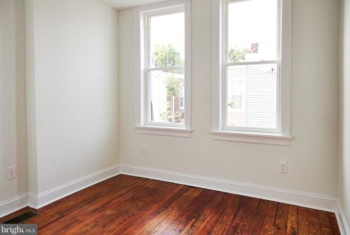 5221 Hazel Ave, Philadelphia PA  19143-1526 exterior