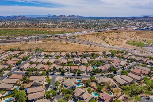 20910 37th Pl, Phoenix AZ  85050-4863 exterior