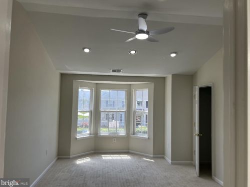 117 Sansom Ln, West Deptford NJ 08096-5168 exterior