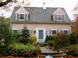 4 Beverly Rd, Newton, MA 02461-1113