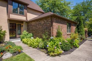 5803 Bastille Pl, Columbus, OH 43213-4404