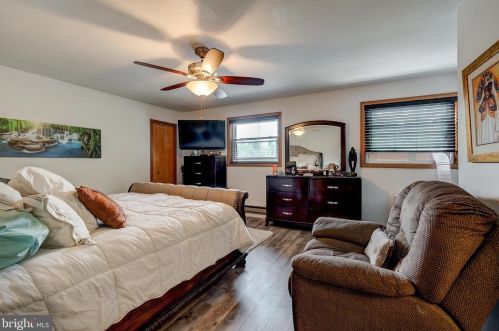 833 Boundary Rd, West Deptford NJ 08096-3614 exterior