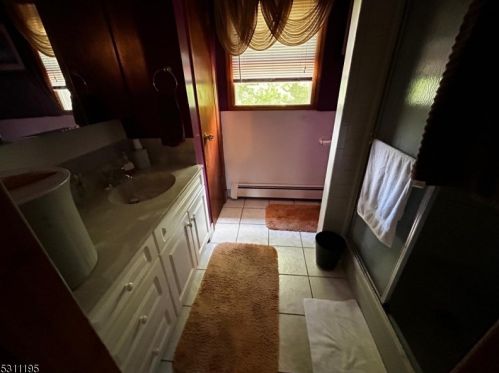 46 Nokomis Ave, Lake Hiawatha NJ 07034-2506 exterior