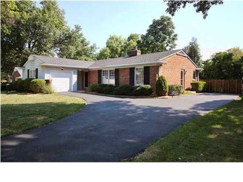 211 Holliswood Rd, Louisville, KY 40222-4511