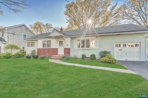 361 12th St, Cresskill NJ  07626-1315 exterior