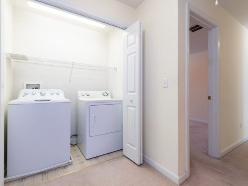 20 Saffron Dr, Worcester MA 01605-4024 exterior