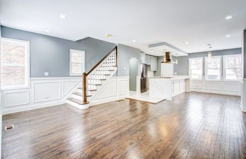 2813 Ridgeland Ave, Forest View, IL 60402-2738