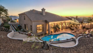 1318 Villa Theresa Dr, Phoenix AZ  85022-1286 exterior