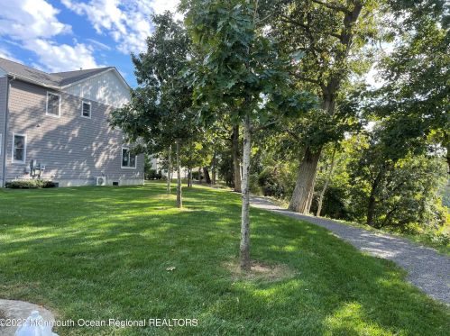 131 Bank St, Tinton Falls NJ  07701-1336 exterior