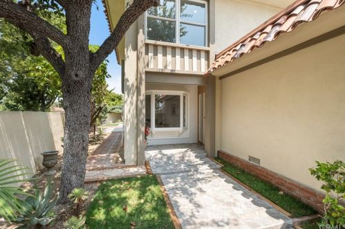 1 Satinwood Way, Irvine CA  92612-2111 exterior