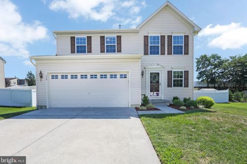 398 Tarpy Dr, West Deptford, NJ 08096-6011