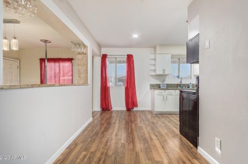 2248 Chipman Rd, Phoenix AZ 85040-2472 exterior