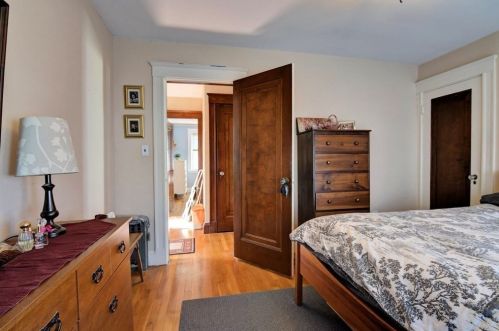 132 Elm Ave, Quincy MA 02170-2939 exterior