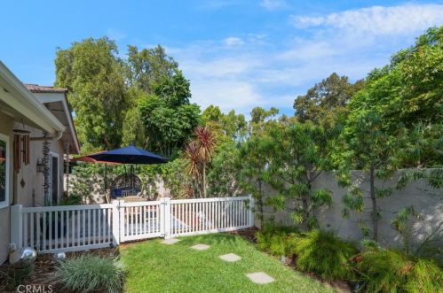 24 Whistling Swan, Irvine CA 92604-4527 exterior