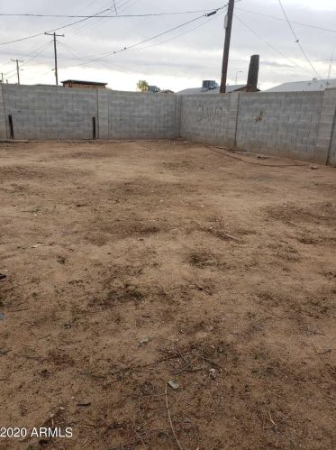 1331 Chambers St, Phoenix AZ 85040-9062 exterior