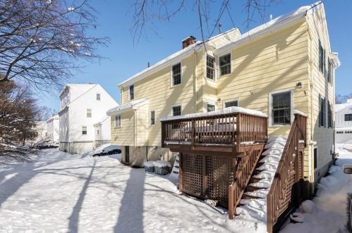 111 Upland Ave, Newton MA 02461-2112 exterior