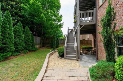 1789 Buckhead Vly Ln, Atlanta GA 30324-2795 exterior