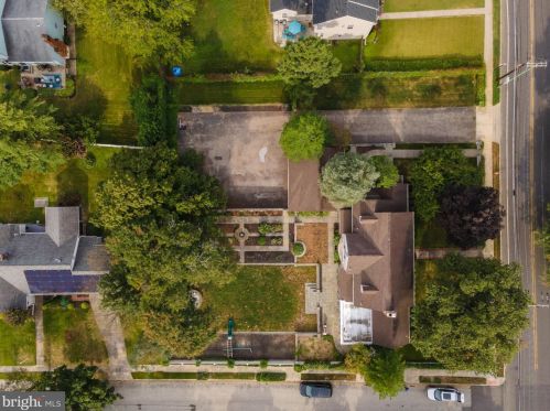 605 Delaware St, West Deptford NJ  08096-1576 exterior