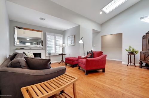 10 Concord Ct, Tinton Falls NJ 07701-5414 exterior