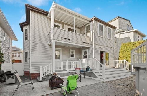 27 Newton St, Everett MA 02149-1722 exterior