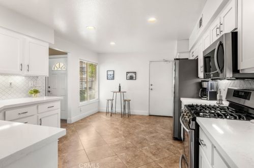 8035 Treeview Ct, Anaheim CA 92808-1553 exterior