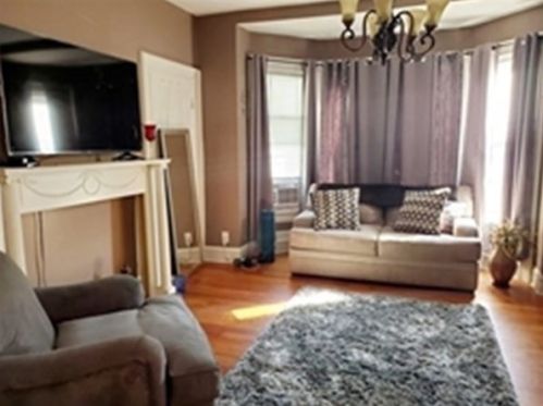 133 Rdg St, Fall River MA 02721-1801 exterior