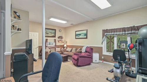 72 High Mtn Rd, Skyline Lakes NJ 07456-2510 exterior