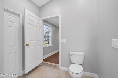 6 Afton Rd, Jackson Twp NJ 08527-3131 exterior