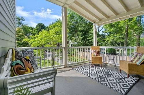 16 Knowles St, Newton, MA 02459-2206