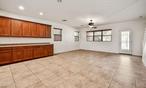 7718 38th St, Phoenix AZ  85042-9661 exterior