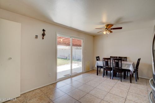 14233 38 St, Phoenix AZ 85018-5814 exterior