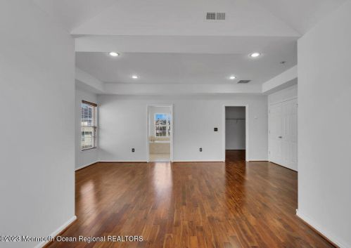 111 Picadilly Dr, Jackson Twp NJ  08527-1290 exterior