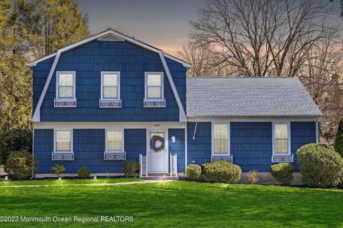 450 Branch Ave, Little Silver NJ  07739-1111 exterior